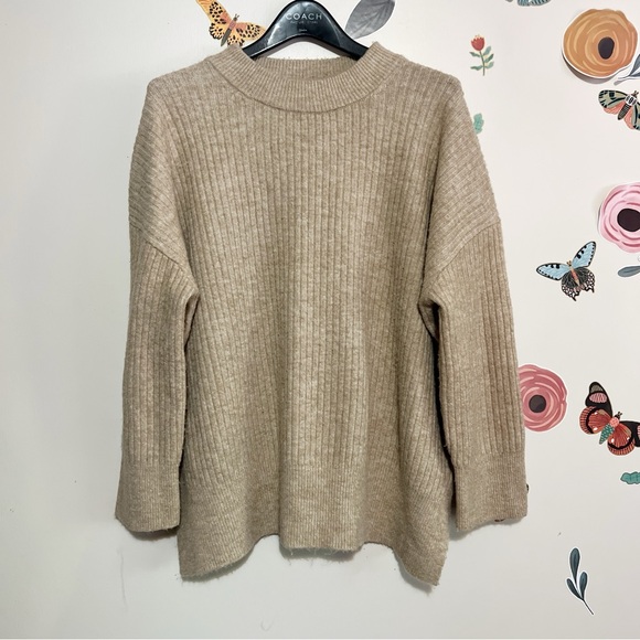 H&M Sweaters - H&M Women's Beige Crew Neck Oversized Sweater M